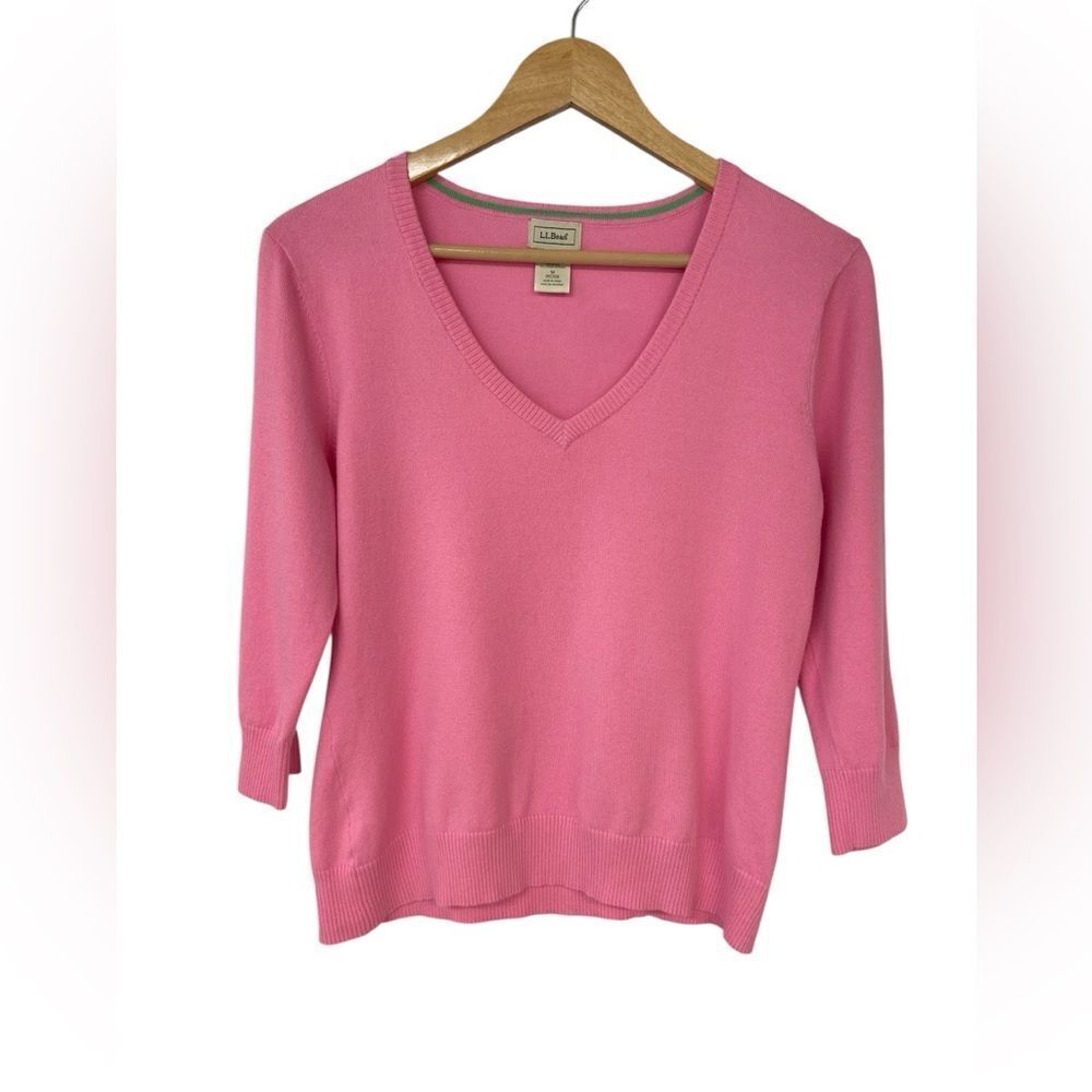 L.L. Bean Pink 3/4 Sleeve V-neck Sweater Size Medium
